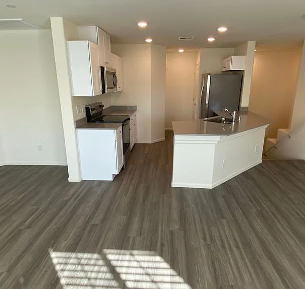 7850 Aurora Sky St #1 — Photo 26