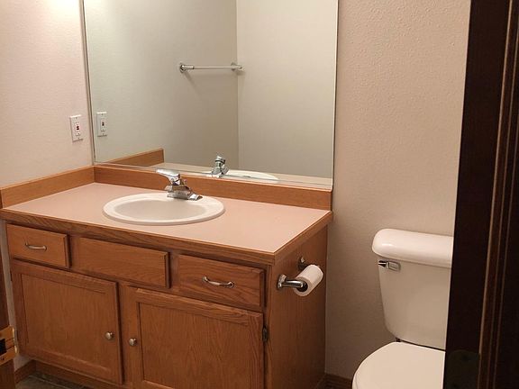 Main bathroom