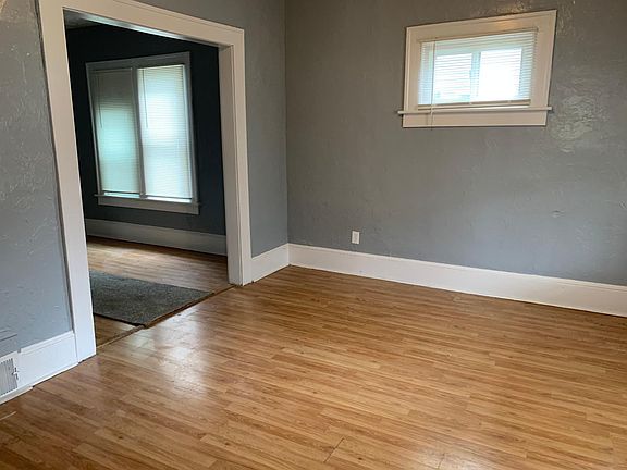 3rd image of 193 Charles St