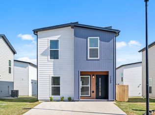 1060 Indiana Ave, Centerton, AR 72719