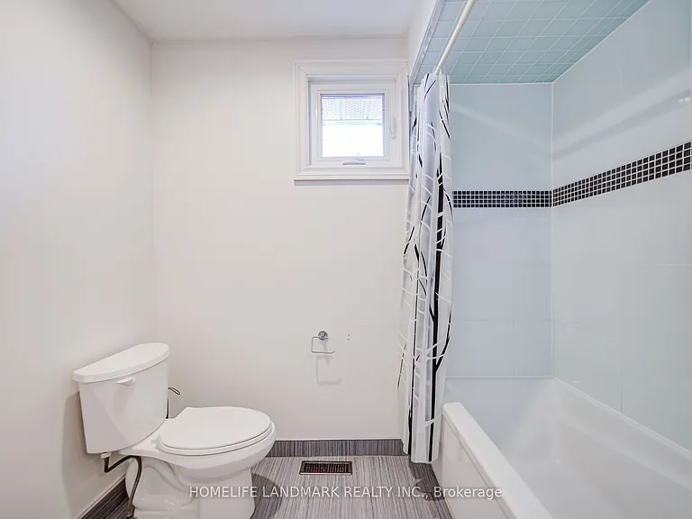 1608 Sherwood Forrest Cir — Photo 23