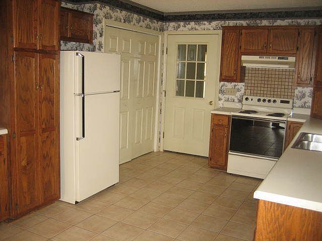 2nd image of 4976 Twin Lake Dr
