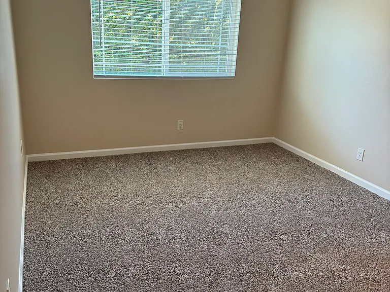 14970 Arrow Blvd #3 — Photo 5