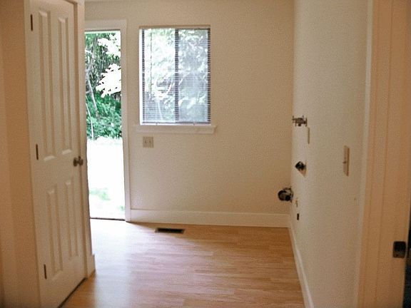 4th image of 15940 Sunny Cove Dr SE