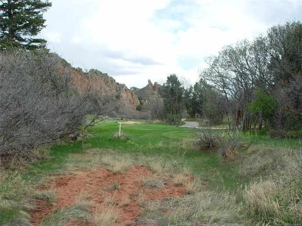 6040 Country Club Dr, Larkspur, CO 80118