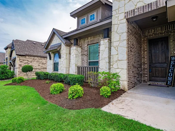 528 Harvest Grove Dr, Waxahachie, TX 75165