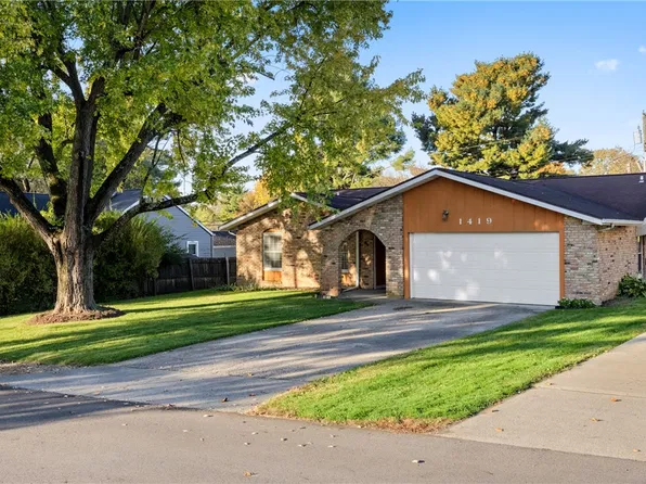 1419 Arlington Dr, Fairborn, OH 45324