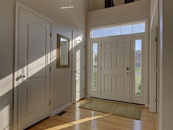 4th image of 10745 War Admiral Dr