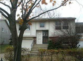 21480 Peterson Ave, Sauk Village, IL