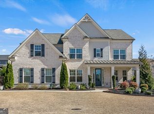 3510 Valleyway Rd, Cumming, GA 30040