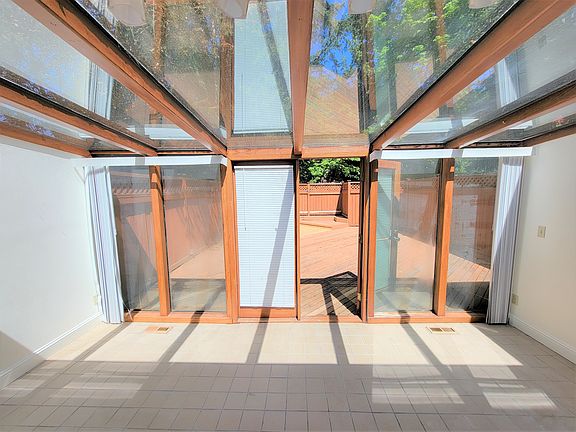 5th image of 8411 SE 46th St