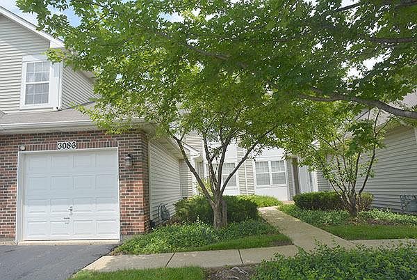 1st image of 3086 Kentshire Cir