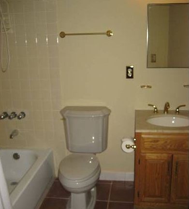 4th image of 825 E 161st St
