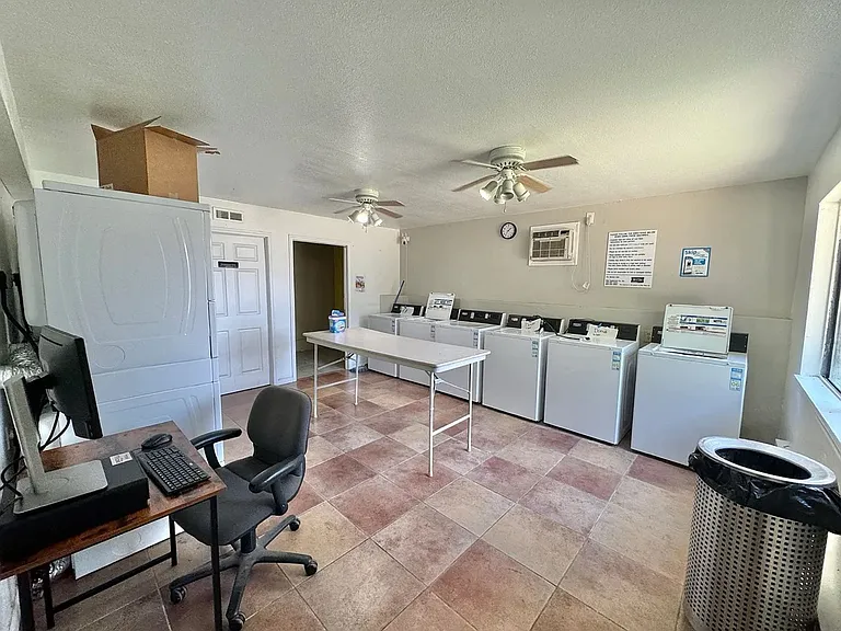 Kentucky Pine Apartments — Photo 3