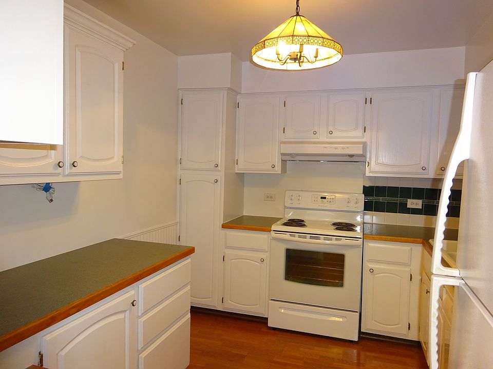 2nd image of 6546 N California Ave APT 201