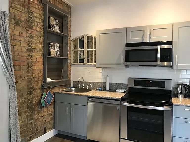 240 W Reed Ave — Photo 3