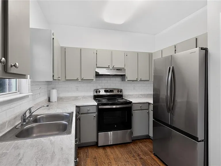 1021 Ada Ave NW — Photo 9
