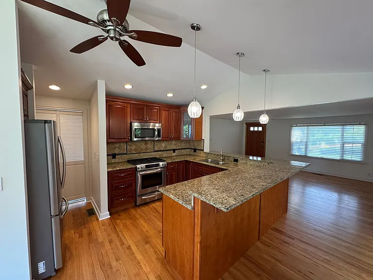 3420 W Bertona St — Photo 13