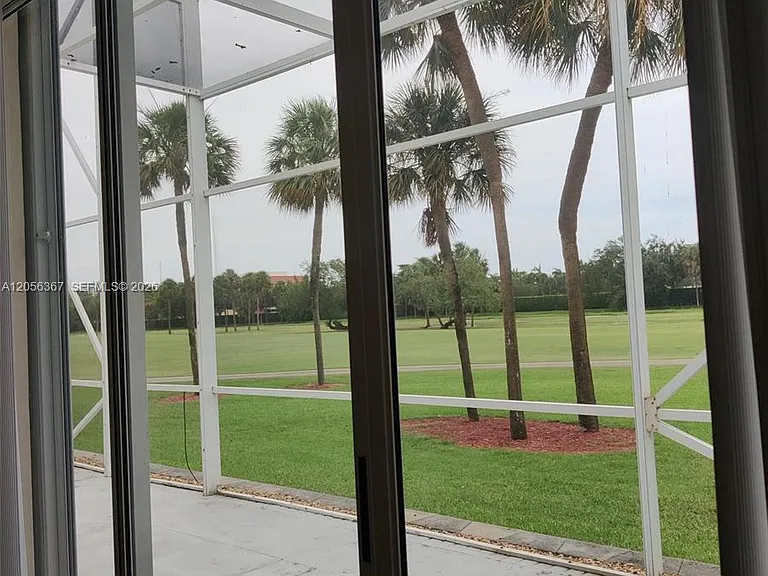 17276 Bermuda Village Dr #17276 — Photo 30