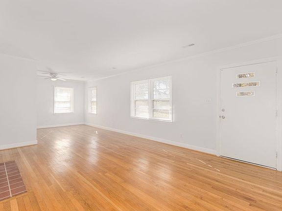 4th image of 107 1st Ave