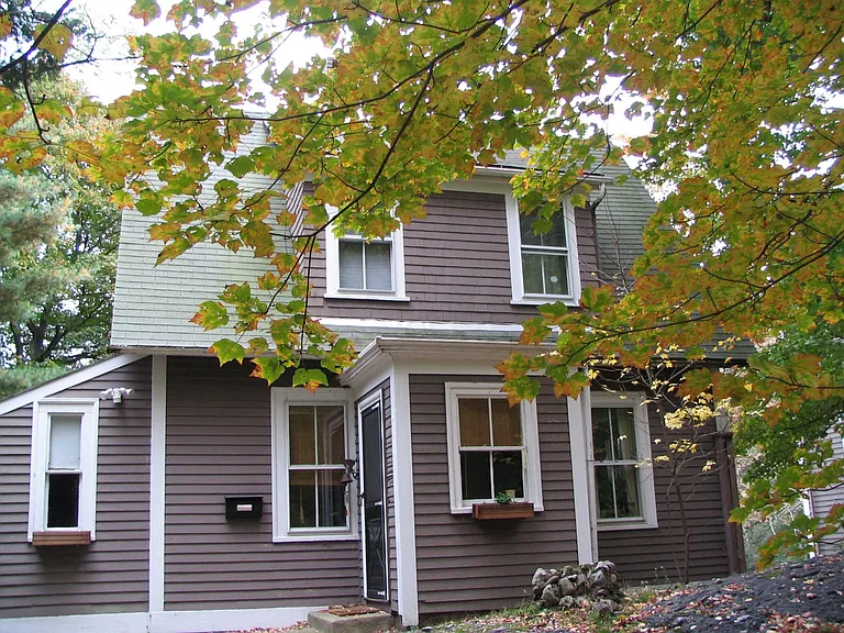 100 Goddard Ave #A — Photo 1