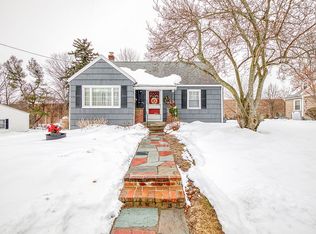 9 Noyes St, Methuen, MA 01844