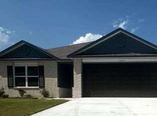 1527 Meadows Dr, Benton, AR 72019