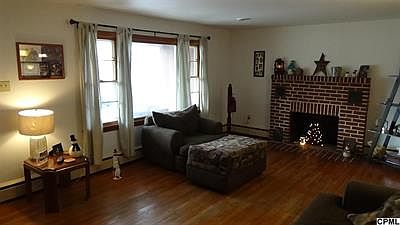 4th image of 2044 W Trindle Rd