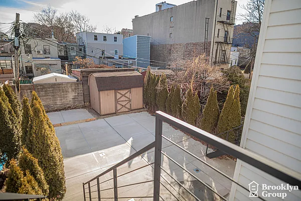 Rented by Brooklyn Group | media 6