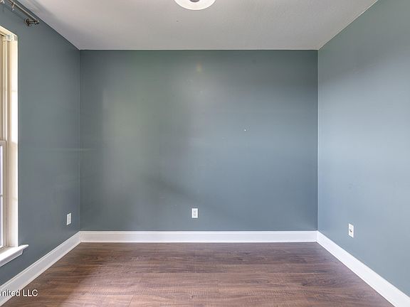 4th image of 7808 Brierfield Dr