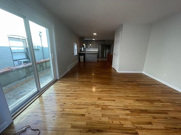 2nd image of 4348 Katonah Ave Floor 2