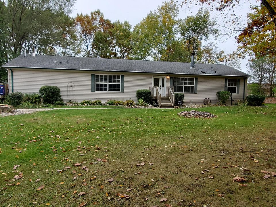 2nd image of 23130 Norwood Dr