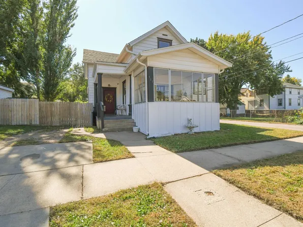 517 W 2nd St, Sioux Falls, SD 57104