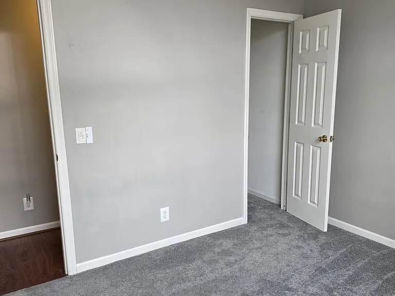 2235 Locksley Woods Dr #E — Photo 10
