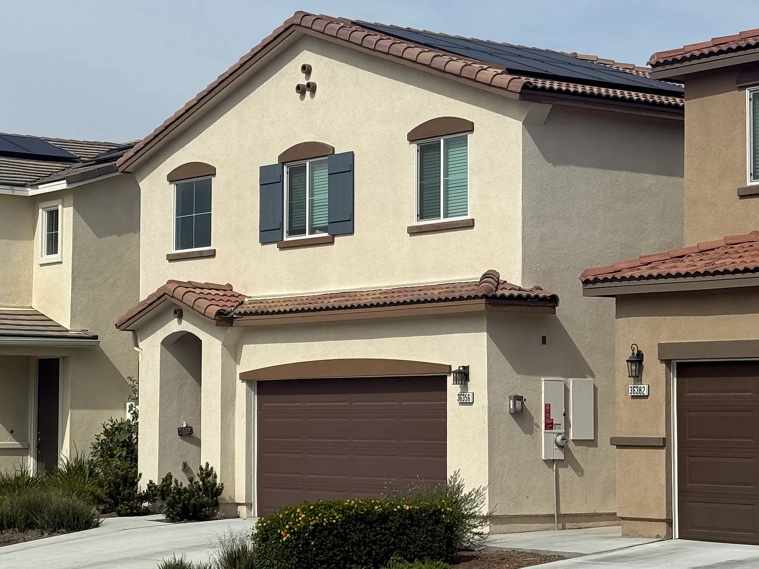 3 bed, 2.5 bath, 1677 sqft, $3,500 — Photo 2