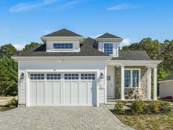 55 Sophia Dr, Rehoboth, MA 02769