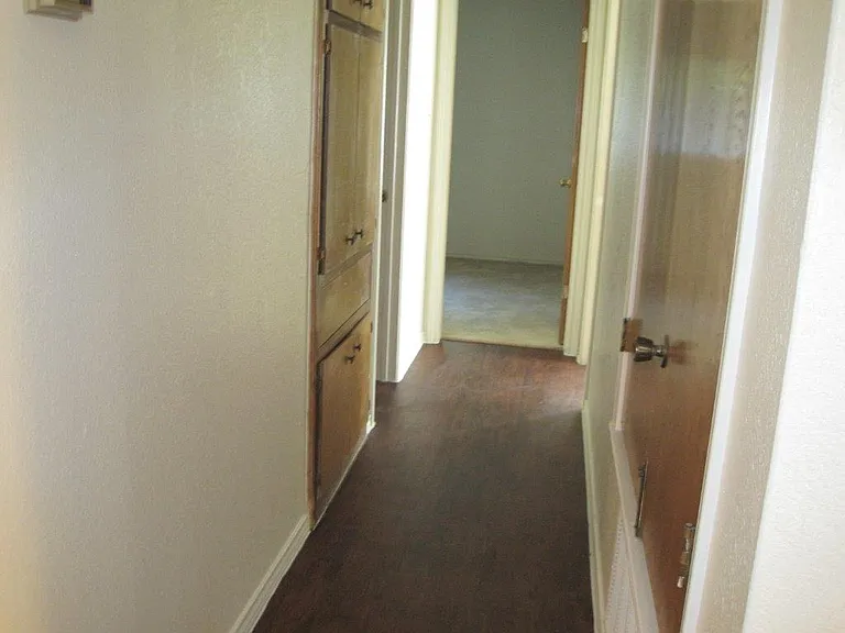 16029 Stoneham Cir — Photo 7