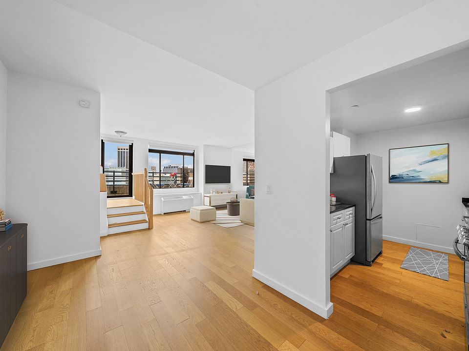 1st image of 1 West St APT 3601