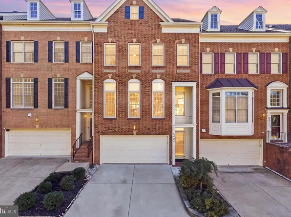 5424 Edsall Ridge Pl, Alexandria, VA 22312