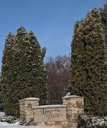 2nd image of 1531 Lincoln Park Dr