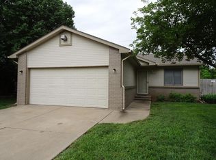 11924 W Bella Vista Cir, Wichita, KS 67212