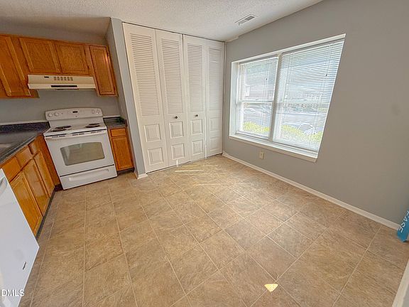 3rd image of 7718 Kelley Ct