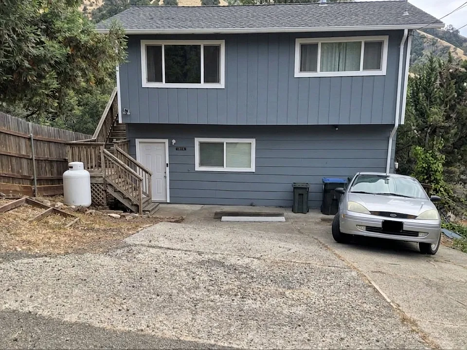 Harlan Ave