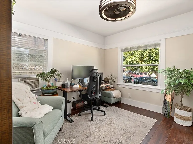 3390 Herman Ave — Photo 17