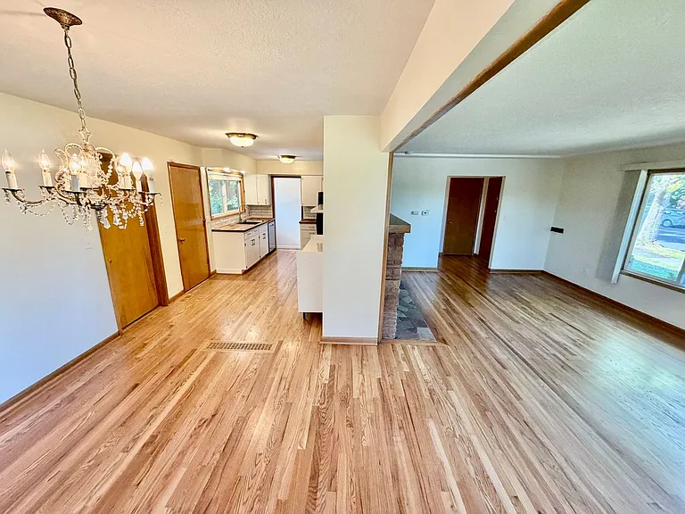 1712 SE 104th Ave — Photo 8