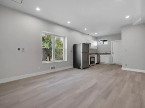 5231 S Indiana Ave #1, Chicago, IL 60615