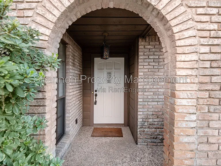 3810 Glenheather Dr — Photo 5