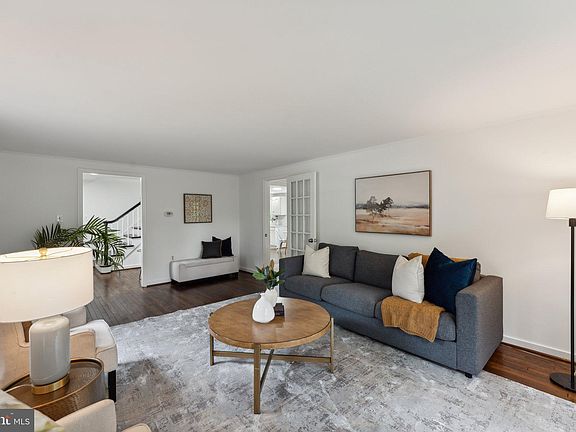 5th image of 12843 Tewksbury Dr