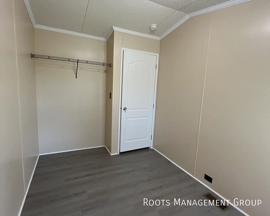 2nd image of 2900 E 6th Ave #35