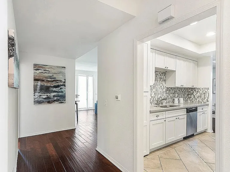 1650 Veteran Ave #204 — Photo 9